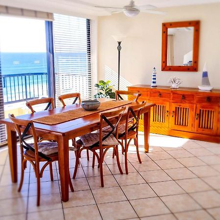 Pelican Sands Beach Resort Gold Coast Eksteriør billede