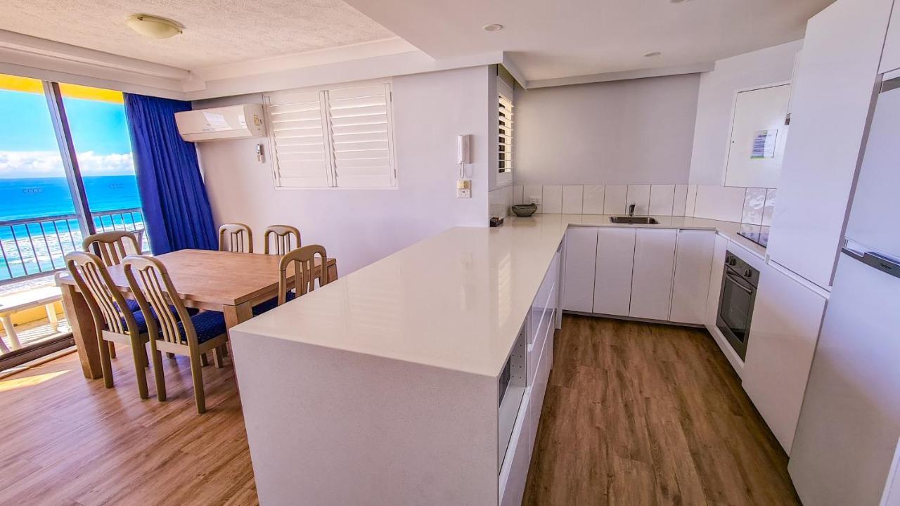Pelican Sands Beach Resort Gold Coast Eksteriør billede