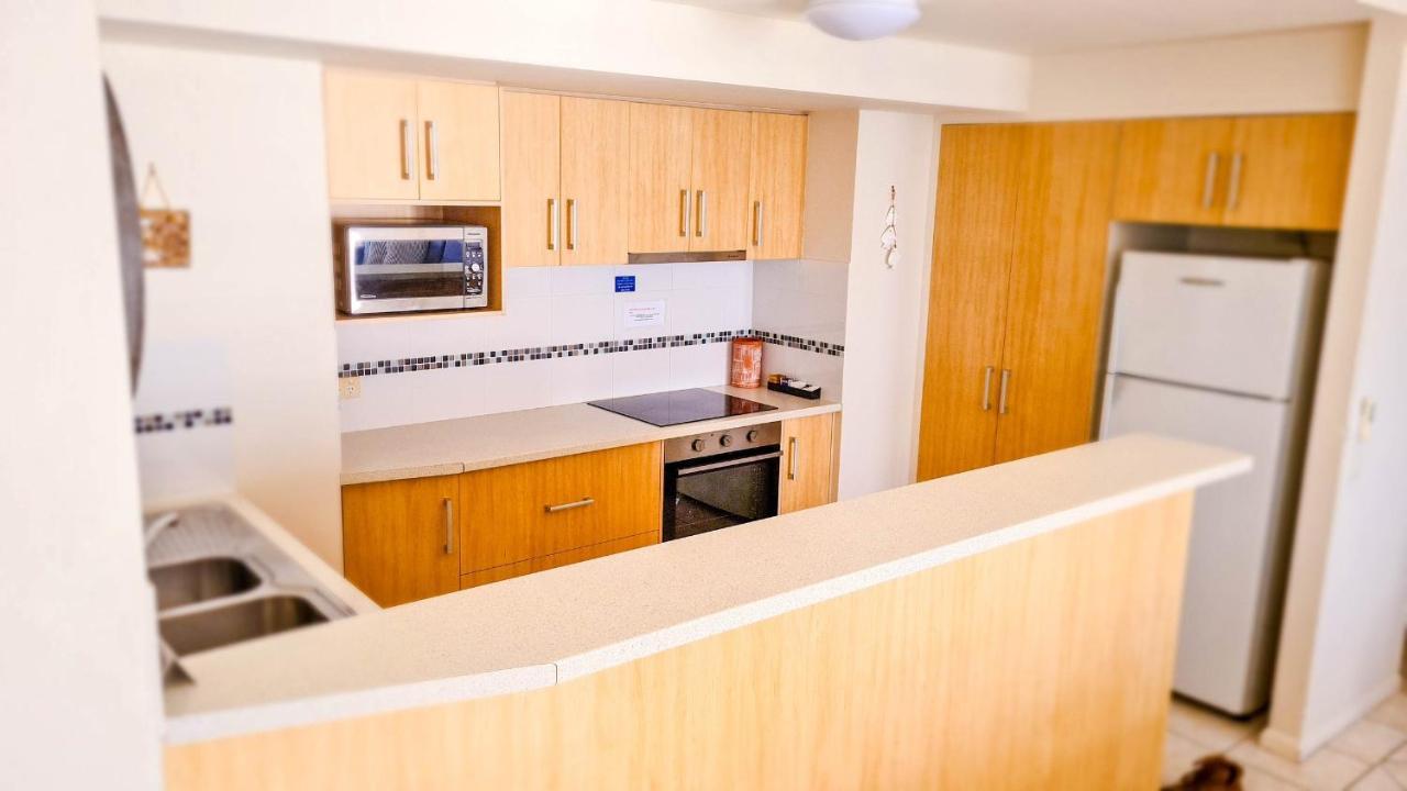 Pelican Sands Beach Resort Gold Coast Eksteriør billede