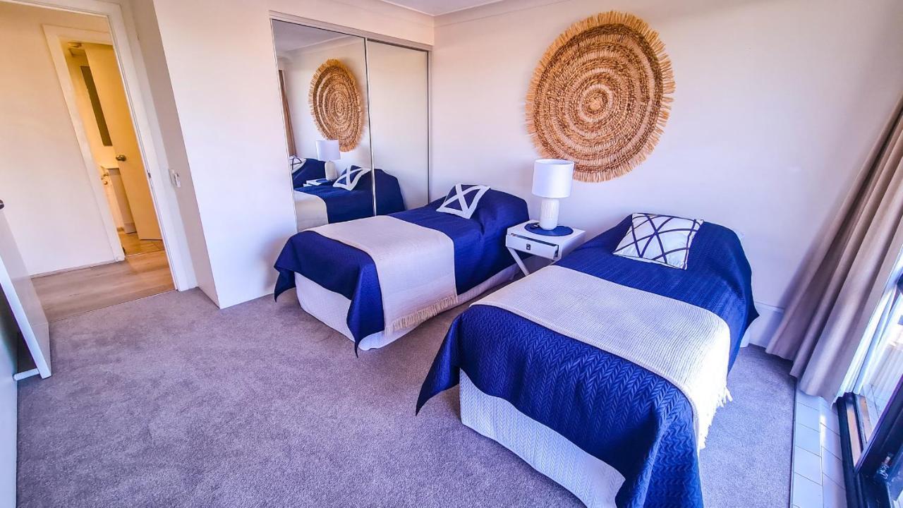 Pelican Sands Beach Resort Gold Coast Eksteriør billede
