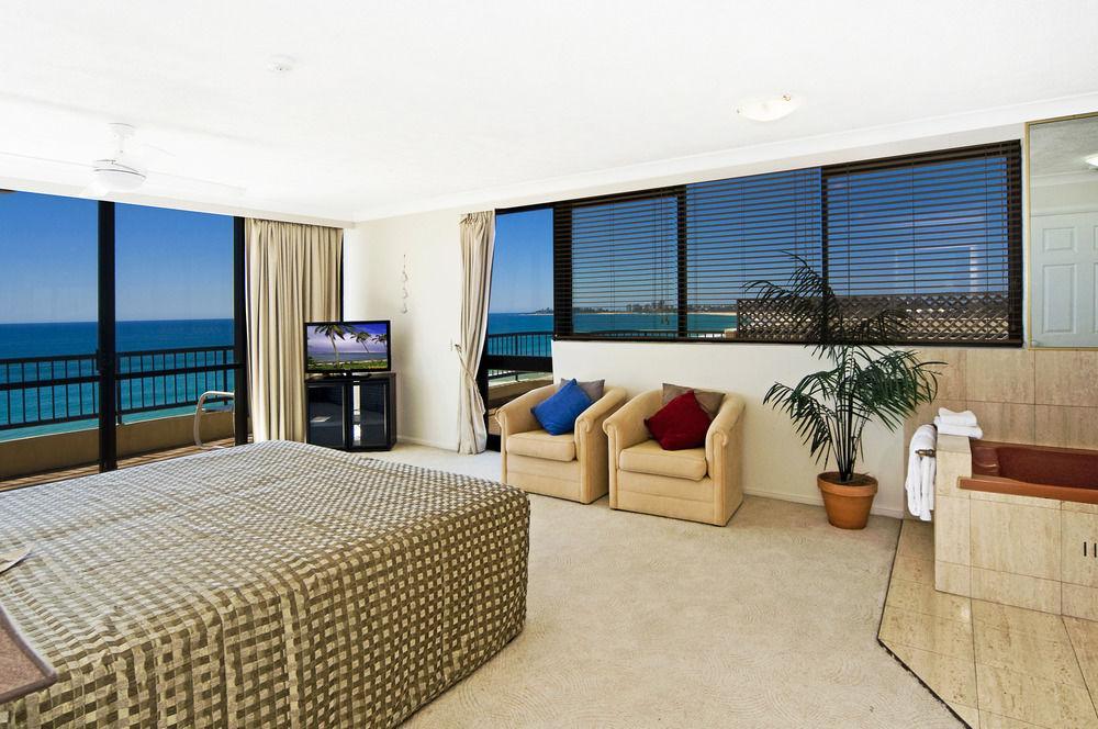 Pelican Sands Beach Resort Gold Coast Eksteriør billede