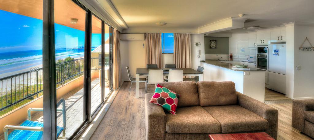 Pelican Sands Beach Resort Gold Coast Eksteriør billede