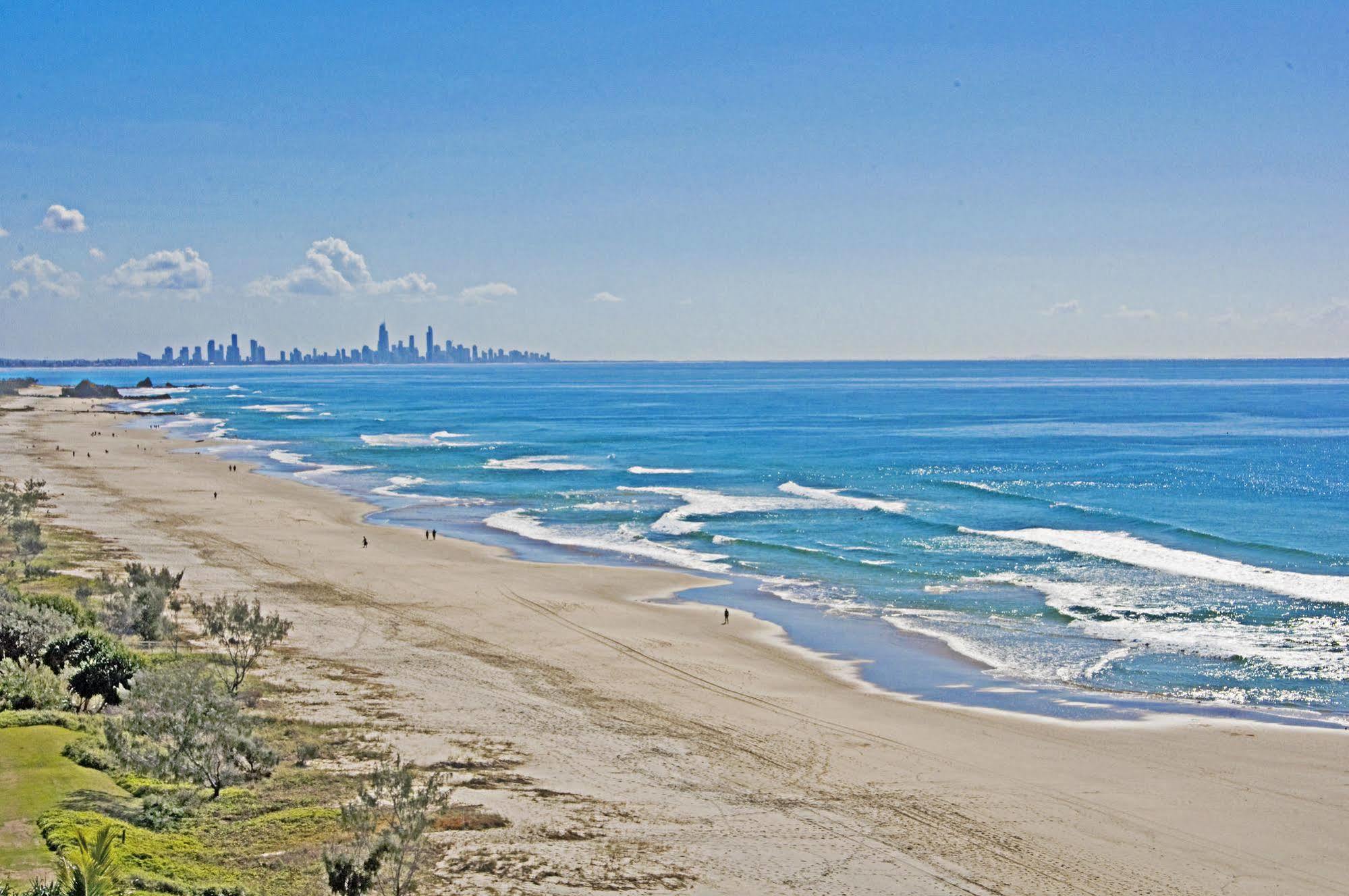 Pelican Sands Beach Resort Gold Coast Eksteriør billede